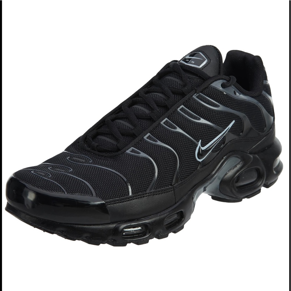 Nike Air Max Plus “Triple Black”